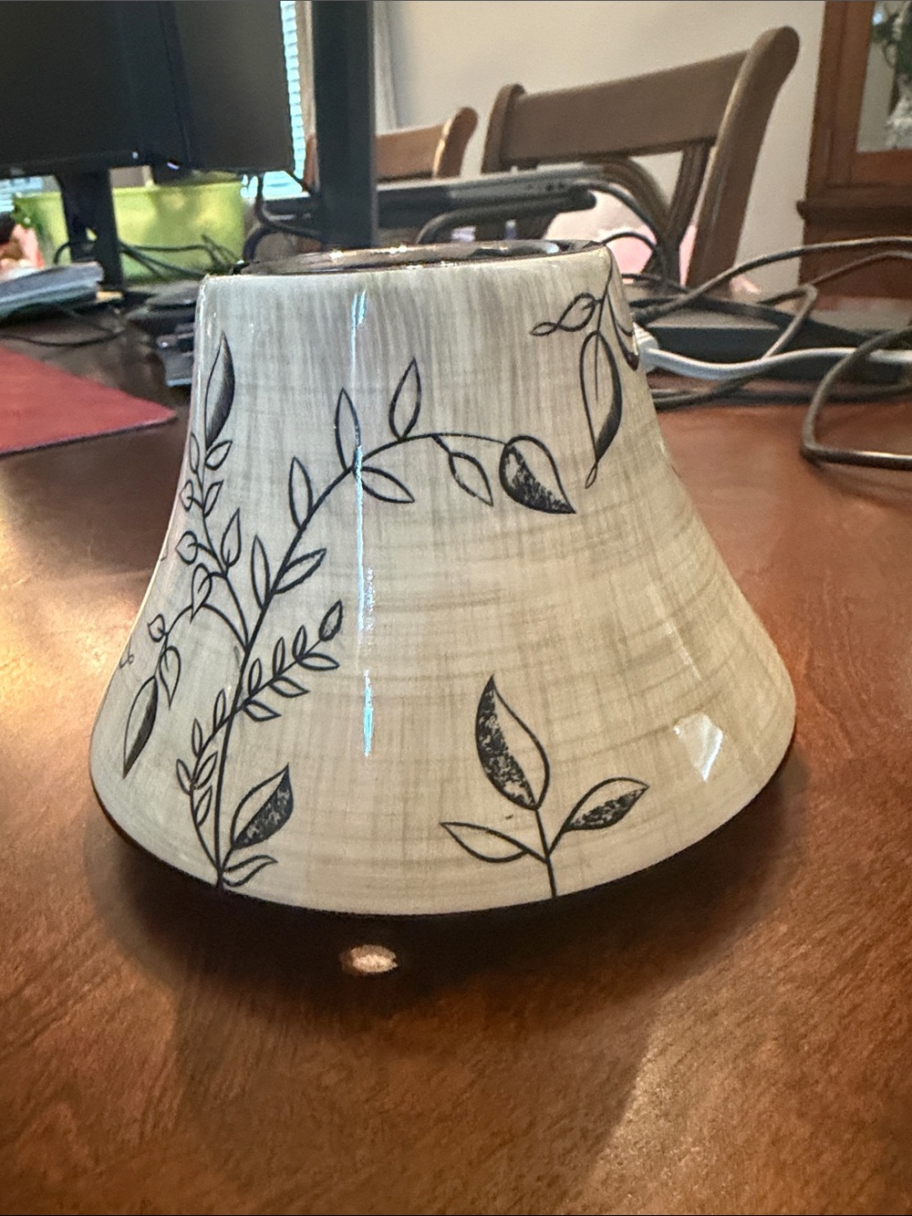 Yankee Ceramic Candle Topper Lamp linen leaves
